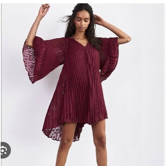 Anthropologie Toulon Dress Womens Medium Burgundy Pleated Balloon Sleeve Mini - Picture 1 of 4